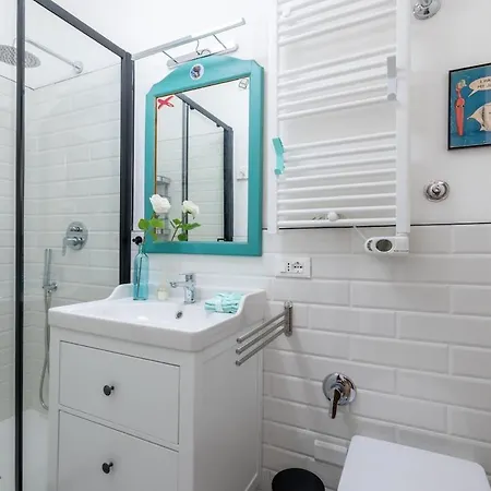 Nostromondo-playful & Modern In The Heart Of Pigneto Rom